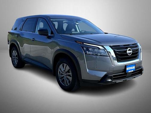 2024 Nissan Pathfinder S 4WD