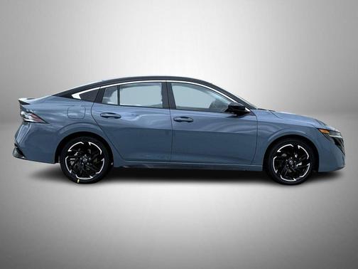 Atlantic Gray/Super Black 2026 Nissan Sentra SR