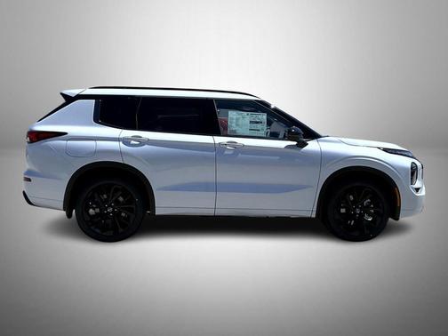 Alpine Frost 2026 Nissan Rogue Platinum