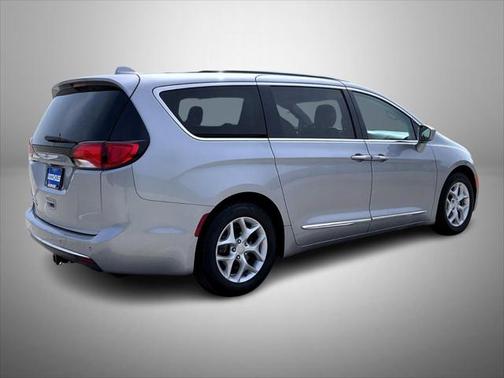 2019 Chrysler Pacifica Touring-L Plus