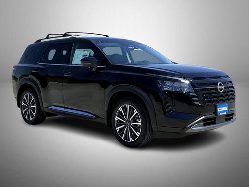 Super Black 2026 Nissan Pathfinder Platinum