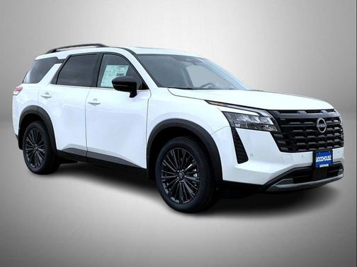 Everest White Pearl Tricoat 2026 Nissan Pathfinder SL