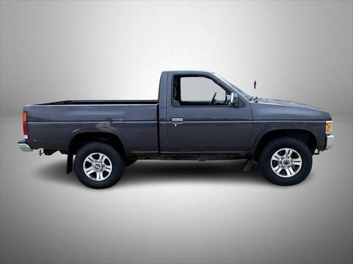1996 Nissan Pickup Truck XE