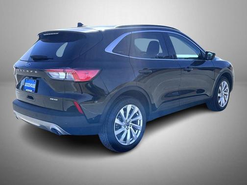 2022 Ford Escape Titanium