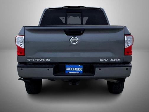 2018 Nissan Titan SV