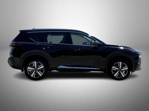 Super Black 2023 Nissan Rogue SL