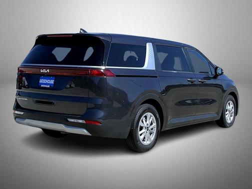 2022 Kia Carnival LXS