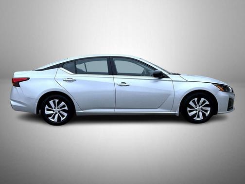 2024 Nissan Altima S FWD