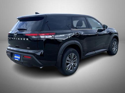 2025 Nissan Pathfinder S 4WD