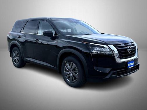 2025 Nissan Pathfinder S 4WD