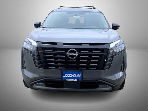 Gun Metallic 2026 Nissan Pathfinder Platinum