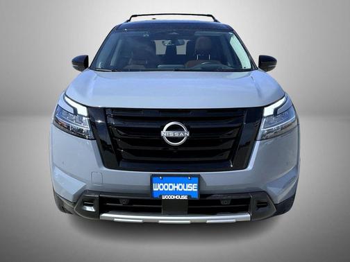 2023 Nissan Pathfinder Platinum 4WD