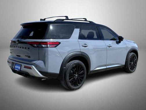 2023 Nissan Pathfinder Platinum 4WD