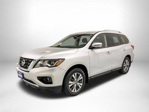 2019 Nissan Pathfinder SV