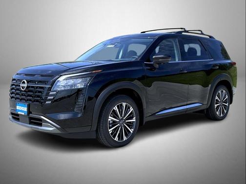 Super Black 2026 Nissan Pathfinder Platinum