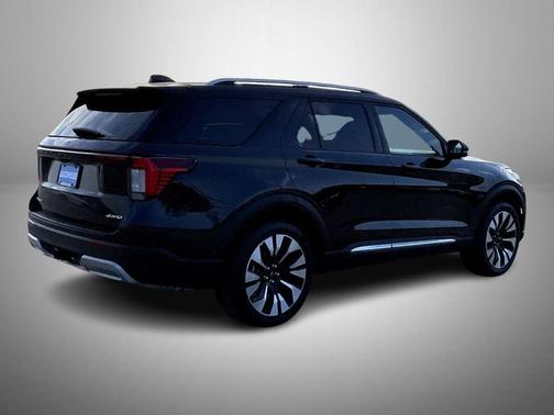 Black Metallic 2025 Ford Explorer Platinum