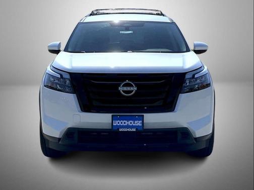 2025 Nissan Pathfinder SV 4WD