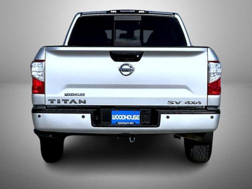 2018 Nissan Titan SV