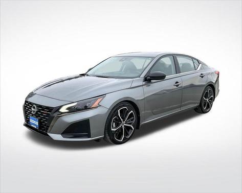 2023 Nissan Altima SR FWD