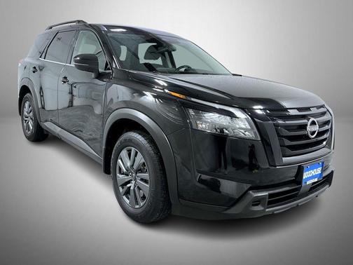 2024 Nissan Pathfinder SV 4WD