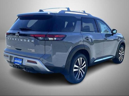 2025 Nissan Pathfinder Platinum 4WD