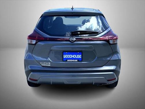 2024 Nissan Kicks S