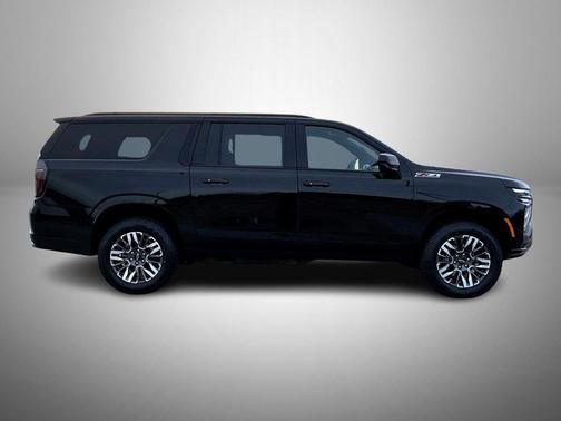 2025 Chevrolet Suburban 4WD Z71
