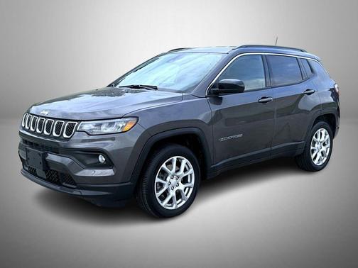 2023 Jeep Compass Latitude Lux