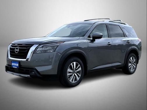 2025 Nissan Pathfinder SL 4WD