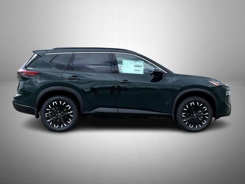 Obsidian Green 2026 Nissan Rogue Dark Armor