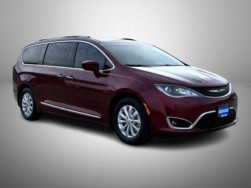 2018 Chrysler Pacifica Touring-L