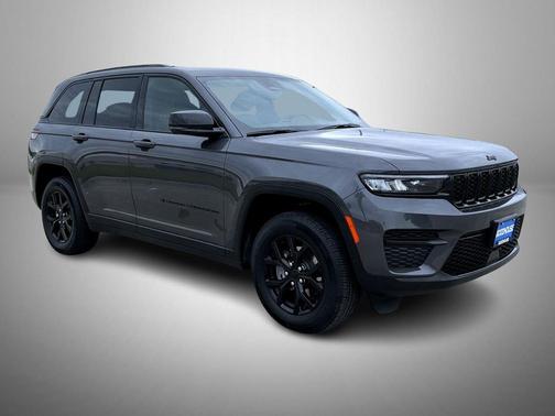 Baltic Gray Metallic Clearcoat 2024 Jeep Grand Cherokee Altitude
