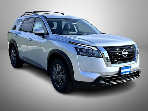 2025 Nissan Pathfinder SV 4WD