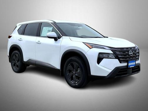 Everest White Pearl Tricoat 2026 Nissan Rogue SV