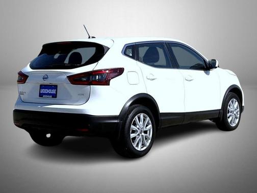 2022 Nissan Rogue Sport S