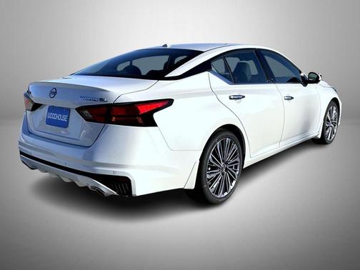 2025 Nissan Altima 2.5 SL