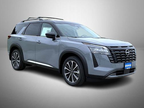 Boulder Gray/Super Black 2026 Nissan Pathfinder Platinum
