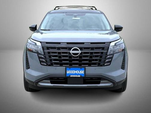 Boulder Gray/Super Black 2026 Nissan Pathfinder Platinum