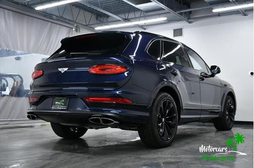2022 Bentley Bentayga V8