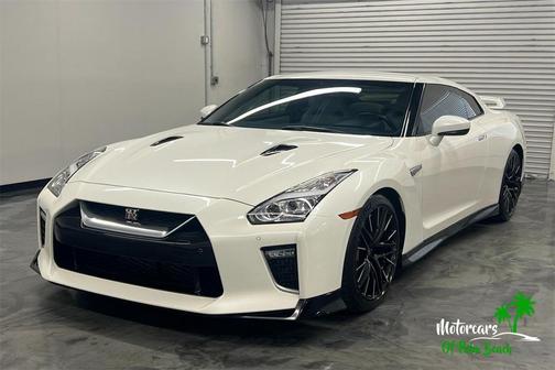 2020 Nissan GT-R Premium Dual-clutch 6-Speed Transmission