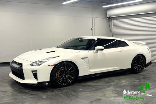 2020 Nissan GT-R Premium Dual-clutch 6-Speed Transmission