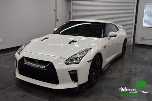 2020 Nissan GT-R Premium Dual-clutch 6-Speed Transmission