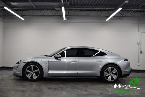 2022 Porsche Taycan Base