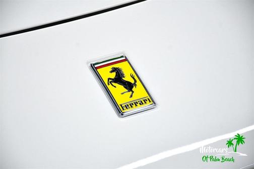2022 Ferrari Roma Base