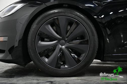 Solid Black 2024 Tesla Model S Long Range
