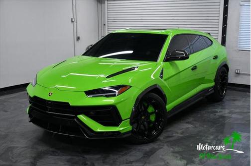 2023 Lamborghini Urus Performante