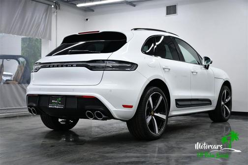 2025 Porsche Macan T