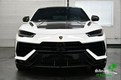 2023 Lamborghini Urus Performante