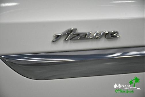 Glacier White 2023 Bentley Bentayga Azure