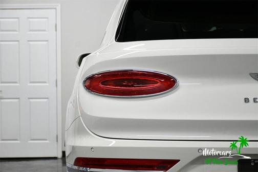 2024 Bentley Bentayga V8